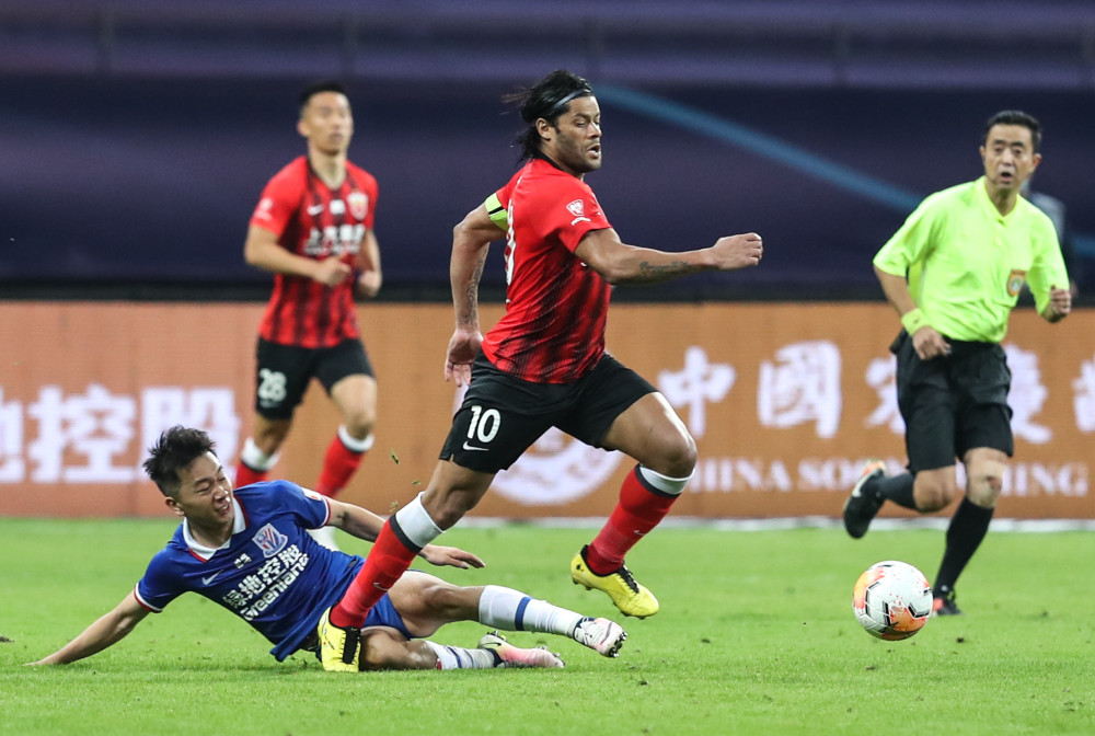 关于维戈塞尔塔平局收场，实力坚强难分胜负的信息