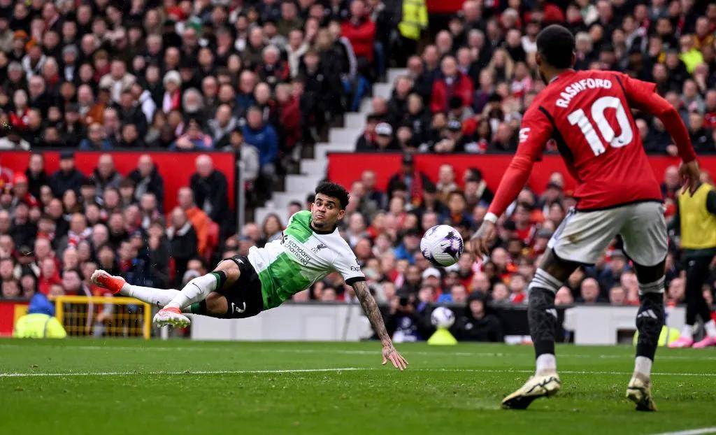 爱游戏中国官网-萨拉赫速度悍然，破门送曼联首败