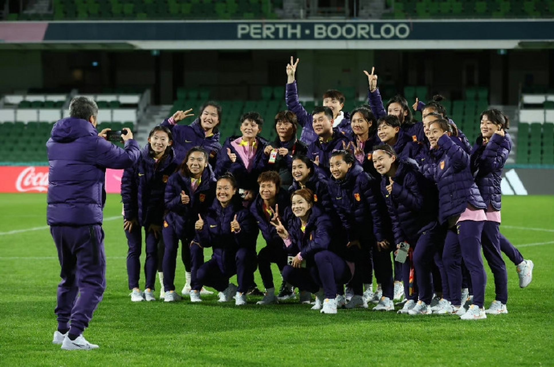 国家队女足比赛结束，队员们精彩发挥